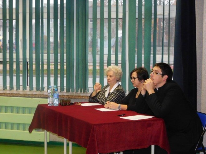 XXI  Międzyszkolny Konkurs Recytatorski Poezji i Prozy Religijnej w ostrołęckiej „dziesiątce” [07.11.2015] - zdjęcie #35 - eOstroleka.pl