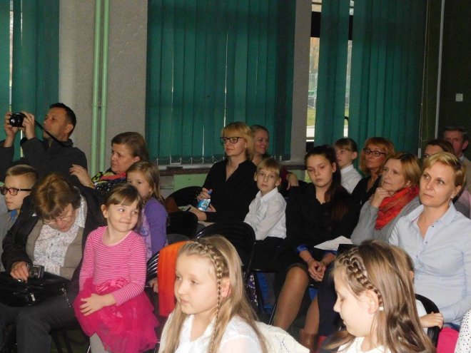 XXI  Międzyszkolny Konkurs Recytatorski Poezji i Prozy Religijnej w ostrołęckiej „dziesiątce” [07.11.2015] - zdjęcie #26 - eOstroleka.pl