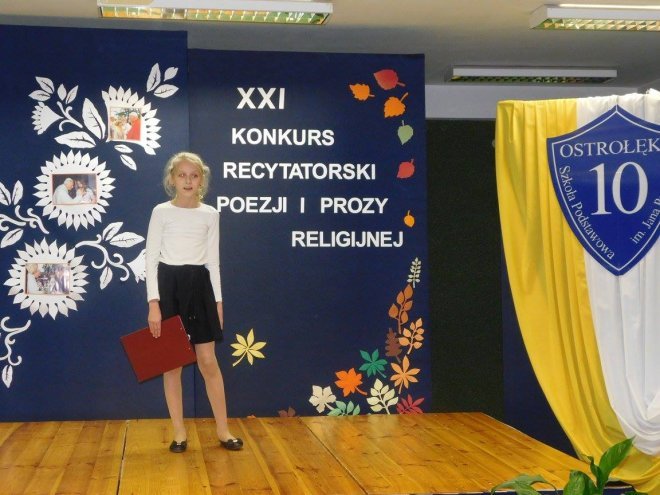 XXI  Międzyszkolny Konkurs Recytatorski Poezji i Prozy Religijnej w ostrołęckiej „dziesiątce” [07.11.2015] - zdjęcie #23 - eOstroleka.pl
