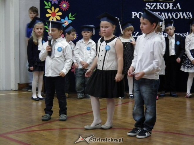 Ostrołęka: Pasowanie na ucznia w Szkole Podstawowej nr 5 [07.11.2015] - zdjęcie #22 - eOstroleka.pl
