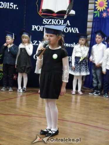 Ostrołęka: Pasowanie na ucznia w Szkole Podstawowej nr 5 [07.11.2015] - zdjęcie #25 - eOstroleka.pl