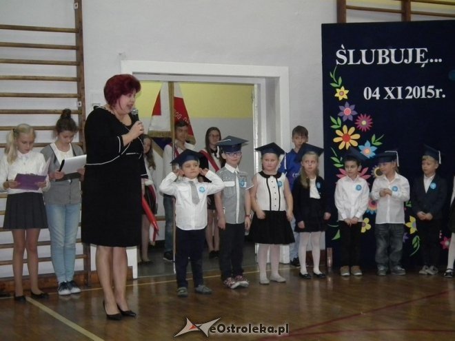 Ostrołęka: Pasowanie na ucznia w Szkole Podstawowej nr 5 [07.11.2015] - zdjęcie #27 - eOstroleka.pl
