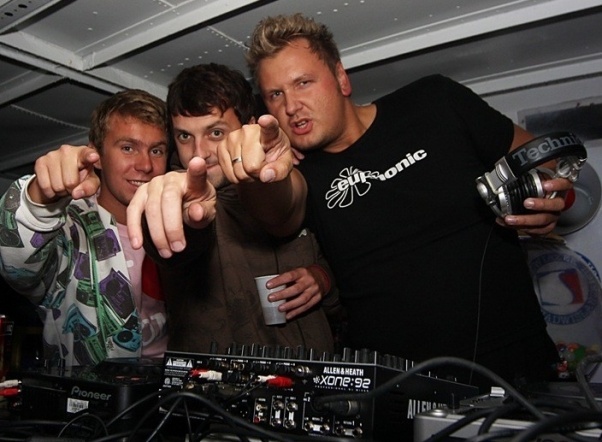 No Limits: DJ Sebastian Sand i Piotrek na imprezie na statku Wanda w Toruniu  - zdjęcie #10 - eOstroleka.pl