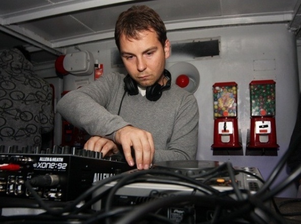 No Limits: DJ Sebastian Sand i Piotrek na imprezie na statku Wanda w Toruniu  - zdjęcie #8 - eOstroleka.pl