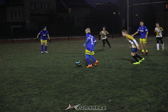 OTS Korona Ostrołęka zwycięzcą Piłkarskiego Turnieju Papieskiego [07.11.2015] - zdjęcie #18 - eOstroleka.pl