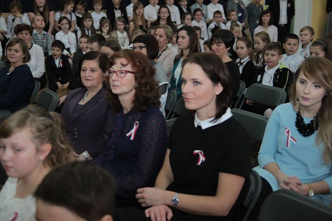 Ostrołęcka „szóstka” obchodziła święto swojego patrona [10.11.2015] - zdjęcie #73 - eOstroleka.pl