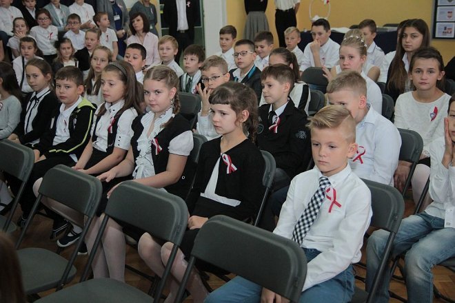 Ostrołęcka „szóstka” obchodziła święto swojego patrona [10.11.2015] - zdjęcie #70 - eOstroleka.pl