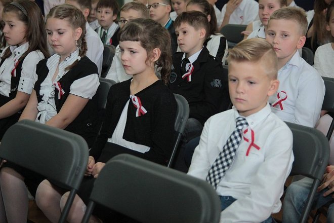 Ostrołęcka „szóstka” obchodziła święto swojego patrona [10.11.2015] - zdjęcie #68 - eOstroleka.pl