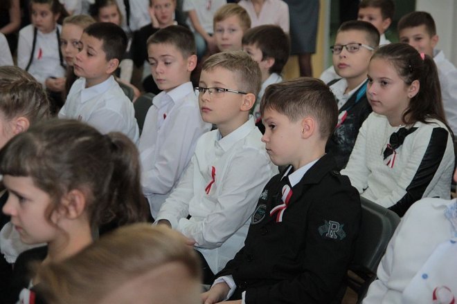 Ostrołęcka „szóstka” obchodziła święto swojego patrona [10.11.2015] - zdjęcie #66 - eOstroleka.pl