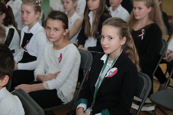 Ostrołęcka „szóstka” obchodziła święto swojego patrona [10.11.2015] - zdjęcie #65 - eOstroleka.pl