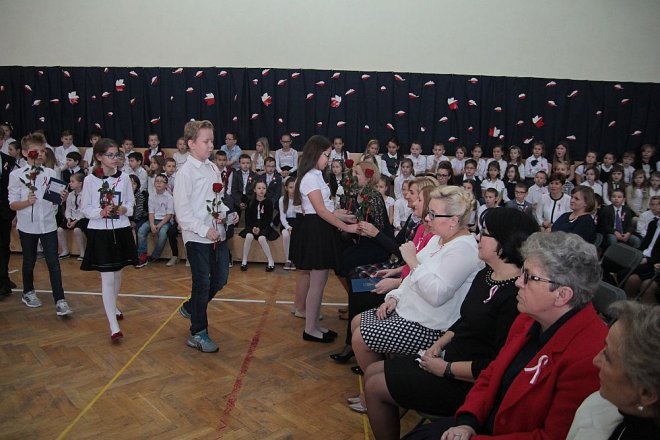 Ostrołęcka „szóstka” obchodziła święto swojego patrona [10.11.2015] - zdjęcie #62 - eOstroleka.pl