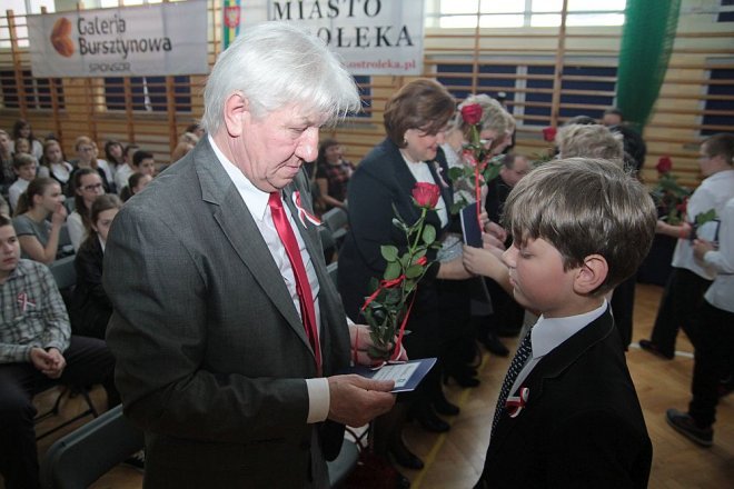 Ostrołęcka „szóstka” obchodziła święto swojego patrona [10.11.2015] - zdjęcie #57 - eOstroleka.pl