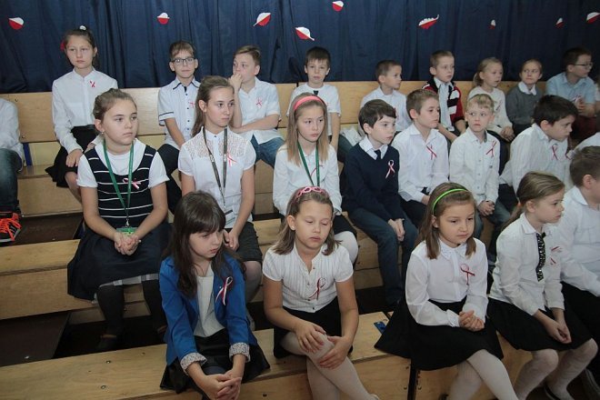 Ostrołęcka „szóstka” obchodziła święto swojego patrona [10.11.2015] - zdjęcie #56 - eOstroleka.pl