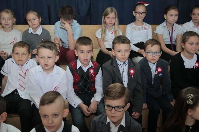 Ostrołęcka „szóstka” obchodziła święto swojego patrona [10.11.2015] - zdjęcie #46 - eOstroleka.pl