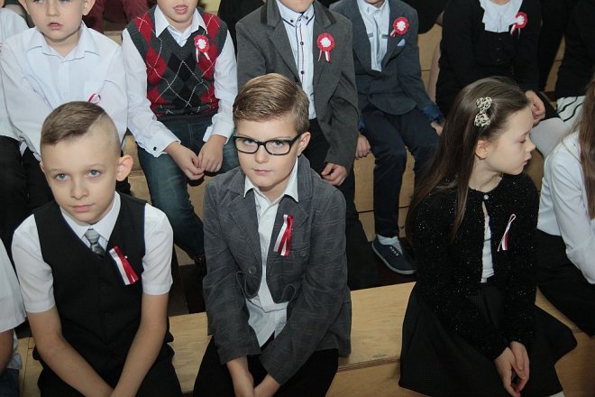 Ostrołęcka „szóstka” obchodziła święto swojego patrona [10.11.2015] - zdjęcie #45 - eOstroleka.pl