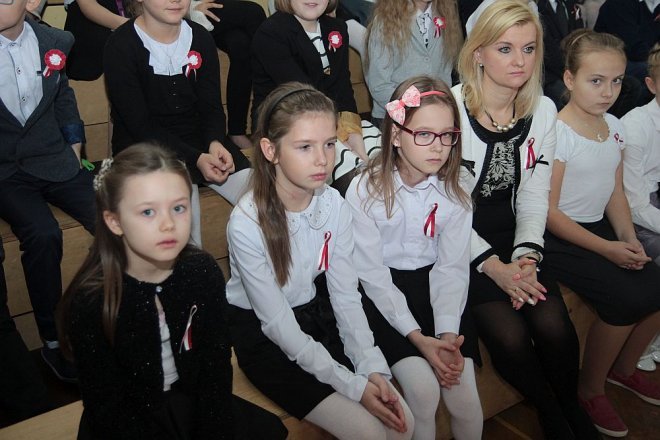 Ostrołęcka „szóstka” obchodziła święto swojego patrona [10.11.2015] - zdjęcie #44 - eOstroleka.pl