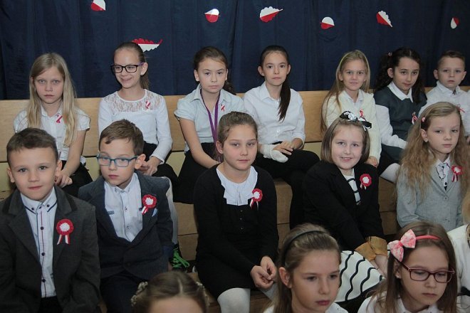 Ostrołęcka „szóstka” obchodziła święto swojego patrona [10.11.2015] - zdjęcie #43 - eOstroleka.pl