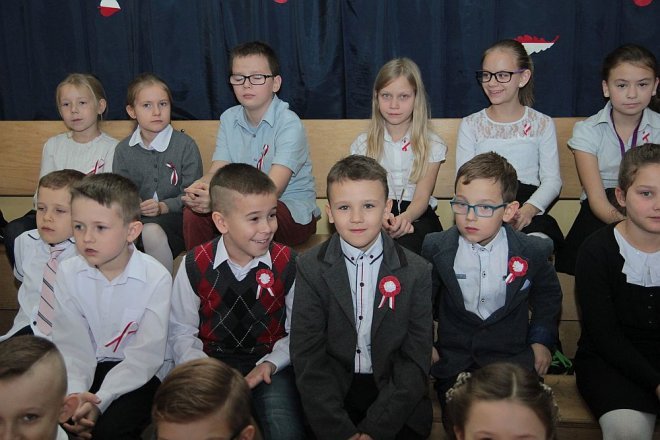 Ostrołęcka „szóstka” obchodziła święto swojego patrona [10.11.2015] - zdjęcie #42 - eOstroleka.pl