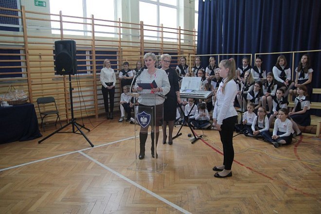 Ostrołęcka „szóstka” obchodziła święto swojego patrona [10.11.2015] - zdjęcie #30 - eOstroleka.pl