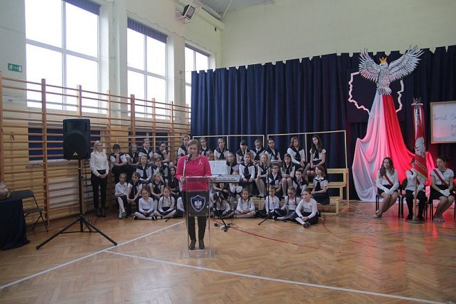 Ostrołęcka „szóstka” obchodziła święto swojego patrona [10.11.2015] - zdjęcie #25 - eOstroleka.pl