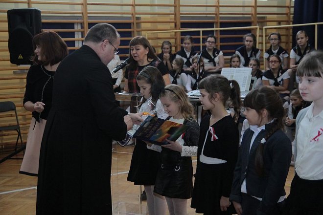 Ostrołęcka „szóstka” obchodziła święto swojego patrona [10.11.2015] - zdjęcie #19 - eOstroleka.pl