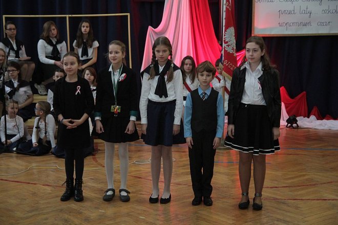 Ostrołęcka „szóstka” obchodziła święto swojego patrona [10.11.2015] - zdjęcie #15 - eOstroleka.pl