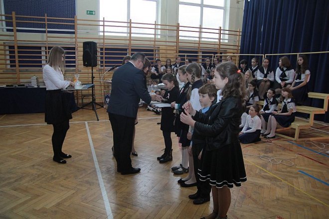 Ostrołęcka „szóstka” obchodziła święto swojego patrona [10.11.2015] - zdjęcie #13 - eOstroleka.pl