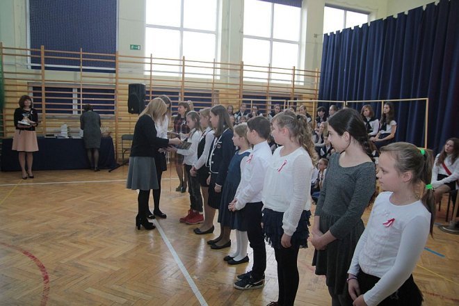 Ostrołęcka „szóstka” obchodziła święto swojego patrona [10.11.2015] - zdjęcie #7 - eOstroleka.pl