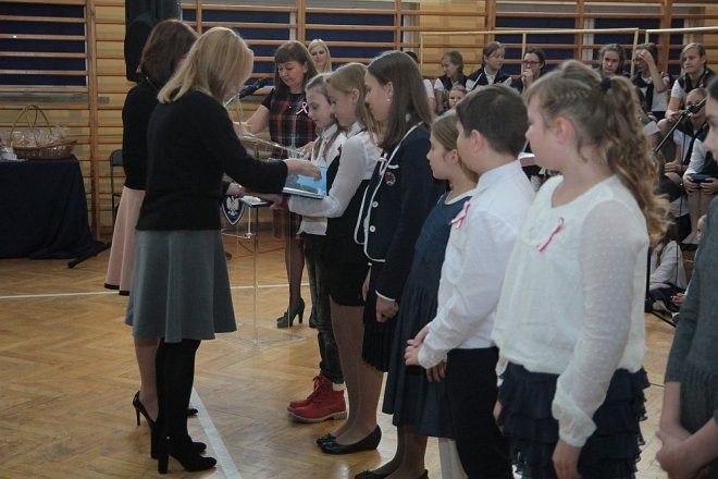 Ostrołęcka „szóstka” obchodziła święto swojego patrona [10.11.2015] - zdjęcie #5 - eOstroleka.pl