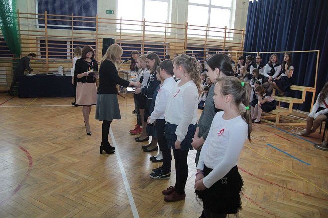 Ostrołęcka „szóstka” obchodziła święto swojego patrona [10.11.2015] - zdjęcie #2 - eOstroleka.pl