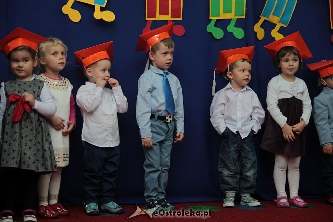 Pasowanie na „przedszkolaka” w Krainie Misiów [10.11.2015] - zdjęcie #12 - eOstroleka.pl