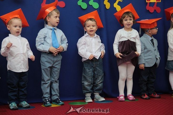 Pasowanie na „przedszkolaka” w Krainie Misiów [10.11.2015] - zdjęcie #18 - eOstroleka.pl