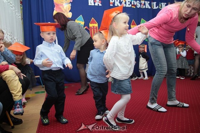 Pasowanie na „przedszkolaka” w Krainie Misiów [10.11.2015] - zdjęcie #34 - eOstroleka.pl