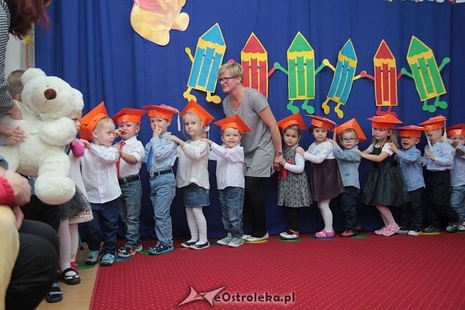 Pasowanie na „przedszkolaka” w Krainie Misiów [10.11.2015] - zdjęcie #64 - eOstroleka.pl