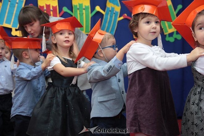 Pasowanie na „przedszkolaka” w Krainie Misiów [10.11.2015] - zdjęcie #73 - eOstroleka.pl