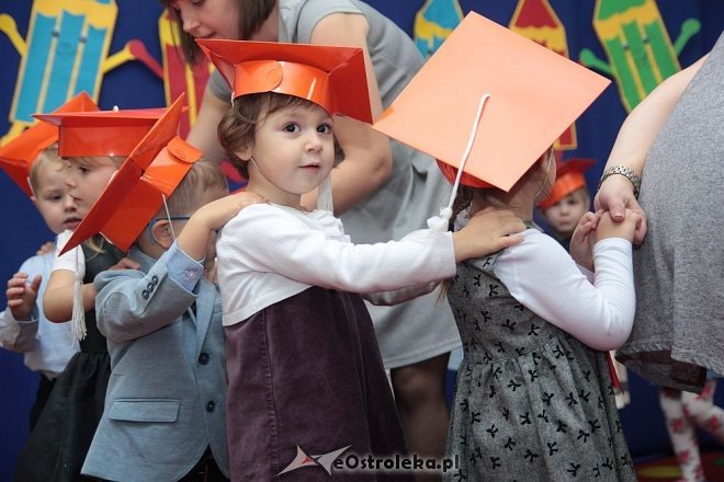 Pasowanie na „przedszkolaka” w Krainie Misiów [10.11.2015] - zdjęcie #82 - eOstroleka.pl