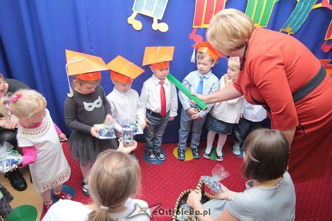 Pasowanie na „przedszkolaka” w Krainie Misiów [10.11.2015] - zdjęcie #29 - eOstroleka.pl