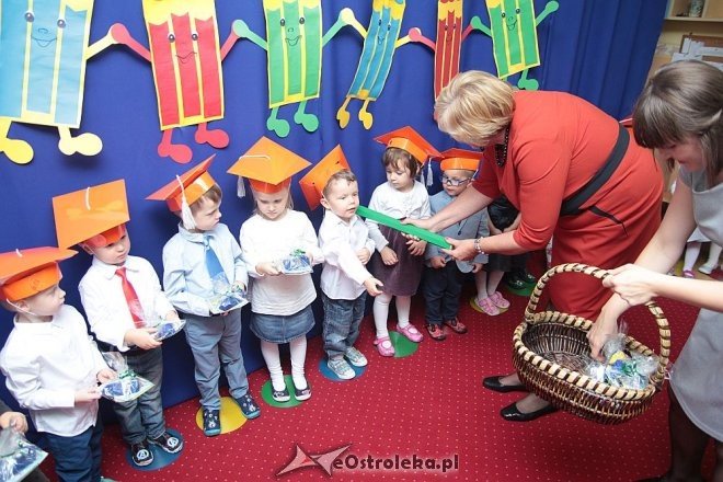 Pasowanie na „przedszkolaka” w Krainie Misiów [10.11.2015] - zdjęcie #26 - eOstroleka.pl