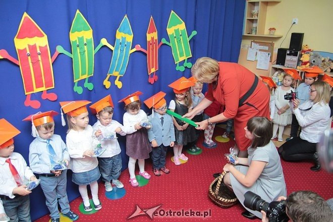 Pasowanie na „przedszkolaka” w Krainie Misiów [10.11.2015] - zdjęcie #23 - eOstroleka.pl