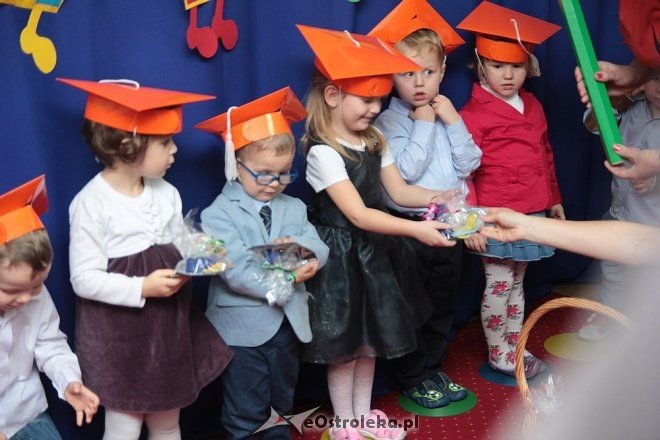 Pasowanie na „przedszkolaka” w Krainie Misiów [10.11.2015] - zdjęcie #20 - eOstroleka.pl