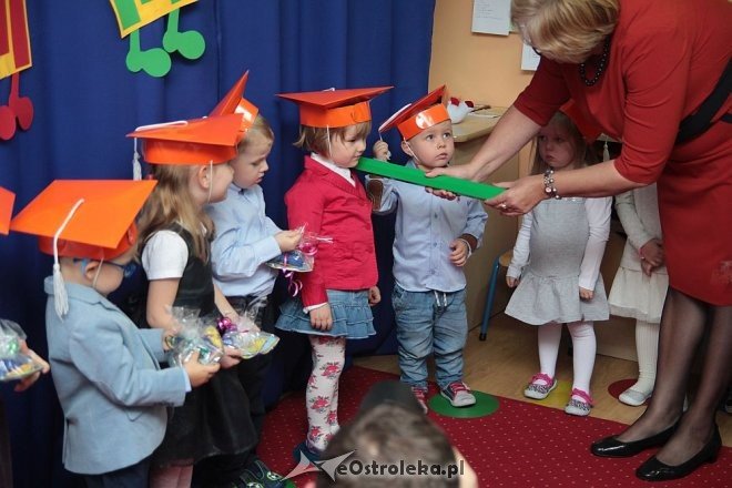 Pasowanie na „przedszkolaka” w Krainie Misiów [10.11.2015] - zdjęcie #17 - eOstroleka.pl