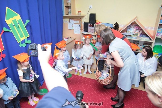 Pasowanie na „przedszkolaka” w Krainie Misiów [10.11.2015] - zdjęcie #13 - eOstroleka.pl