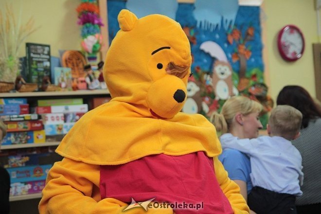 Pasowanie na „przedszkolaka” w Krainie Misiów [10.11.2015] - zdjęcie #8 - eOstroleka.pl