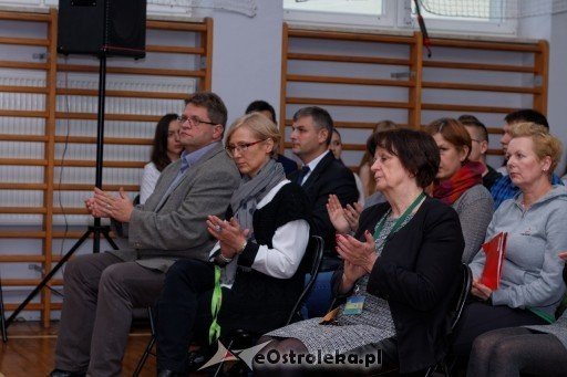 Apel z okazji Narodowego Święta Niepodległości w II LO w Ostrołęce [10.11.2015] - zdjęcie #16 - eOstroleka.pl