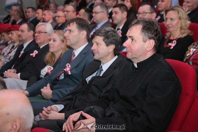 Miejskie obchody Narodowego Święta Niepodległości w Ostrołęce [11.11.2015] - zdjęcie #96 - eOstroleka.pl