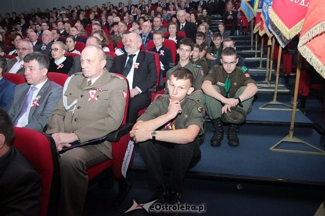 Miejskie obchody Narodowego Święta Niepodległości w Ostrołęce [11.11.2015] - zdjęcie #92 - eOstroleka.pl