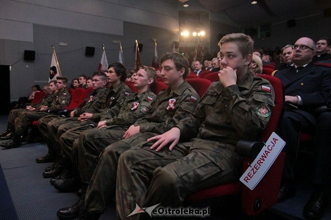 Miejskie obchody Narodowego Święta Niepodległości w Ostrołęce [11.11.2015] - zdjęcie #85 - eOstroleka.pl