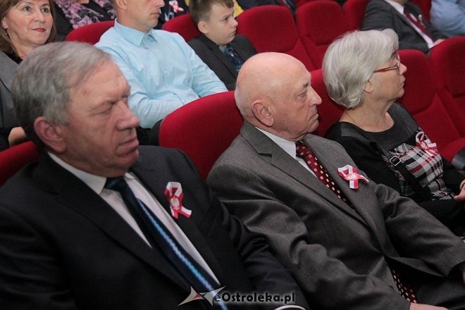 Miejskie obchody Narodowego Święta Niepodległości w Ostrołęce [11.11.2015] - zdjęcie #74 - eOstroleka.pl