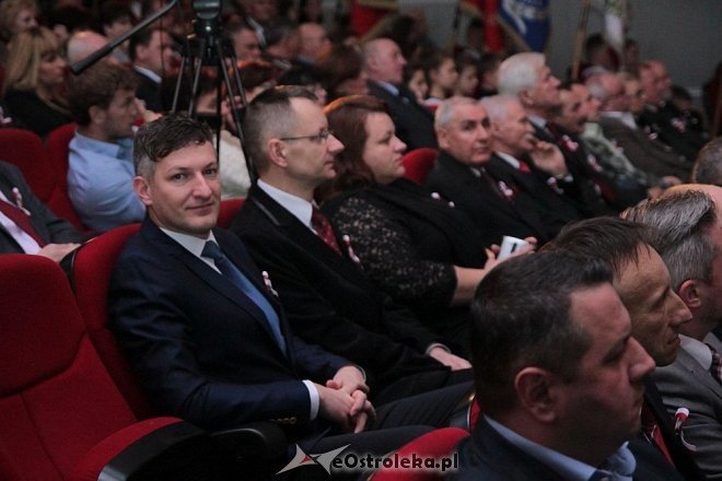 Miejskie obchody Narodowego Święta Niepodległości w Ostrołęce [11.11.2015] - zdjęcie #73 - eOstroleka.pl