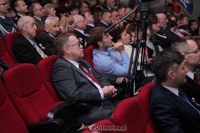 Miejskie obchody Narodowego Święta Niepodległości w Ostrołęce [11.11.2015] - zdjęcie #71 - eOstroleka.pl